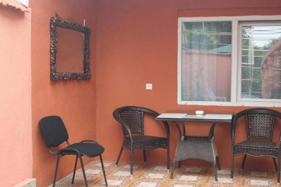 Nikas Guest House Bed and Breakfast in Batumi