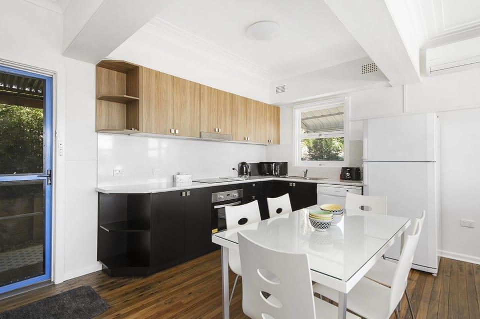 Whitecaps, 26 East Street House in Crescent Head