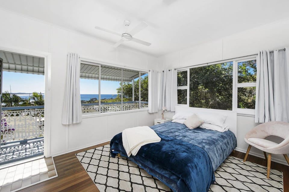 Whitecaps, 26 East Street House in Crescent Head