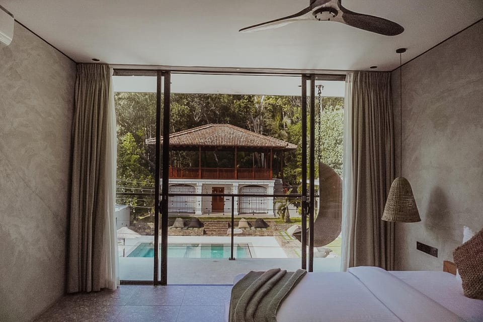 Bed, Photo of the whole room, Pool view