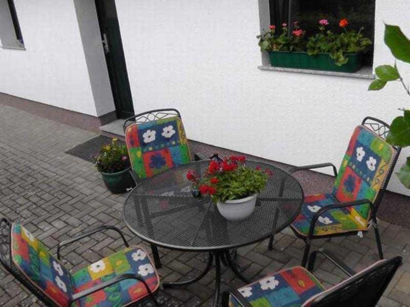 Patio, Day, Seating area