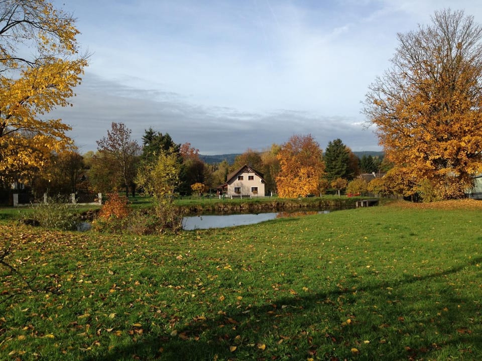 Nearby landmark, Natural landscape