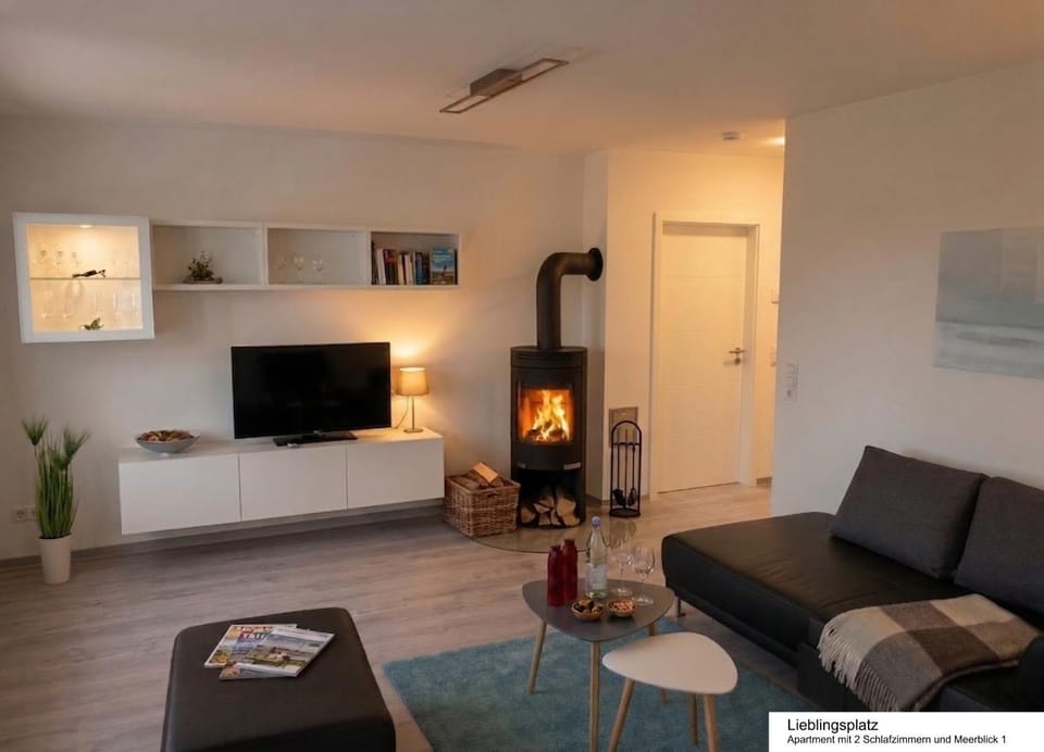 Living room, Decorative detail, fireplace