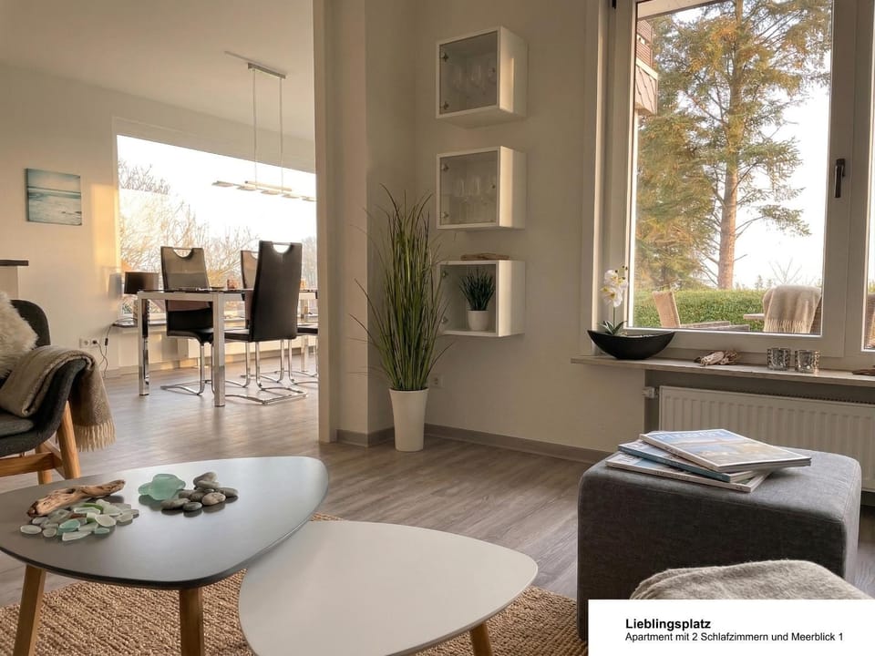 Living room, Food, Garden view