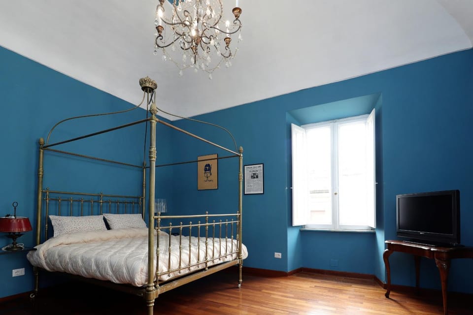 Bed, TV and multimedia, Other, Photo of the whole room, Bedroom