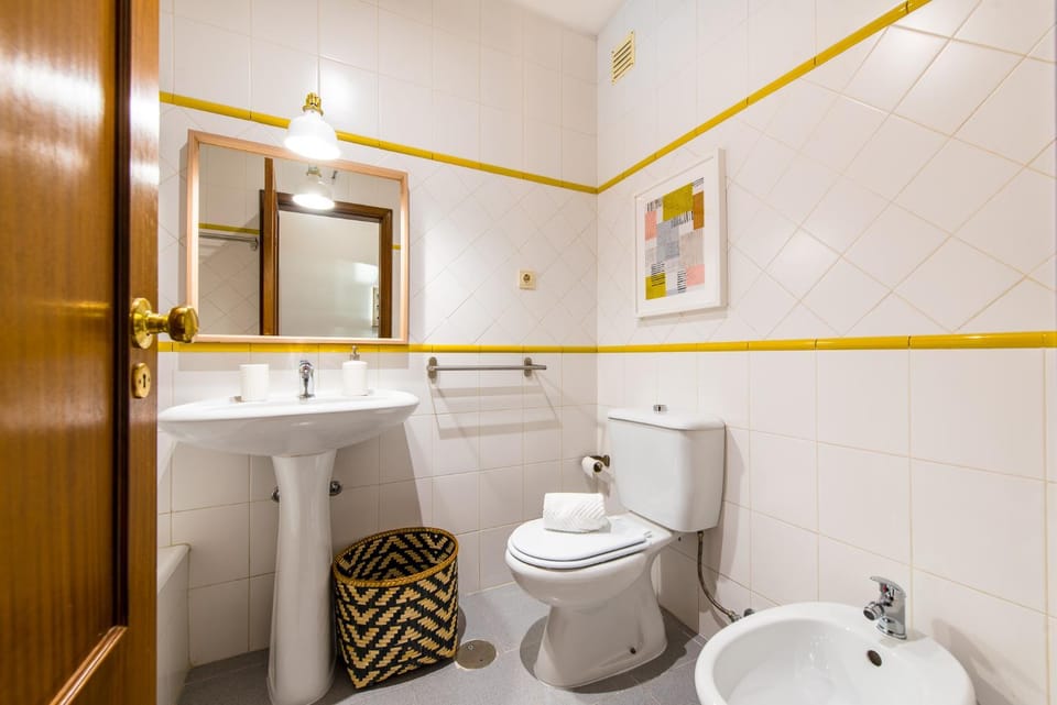 DA'HOME - Cedofeita Art Studio Apartment in Porto