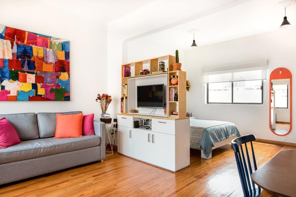 Hip,Colorful studio with Patio in Roma Norte Apartment in Mexico City