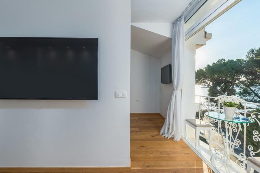 TV and multimedia, Balcony/Terrace, Living room, Sea view