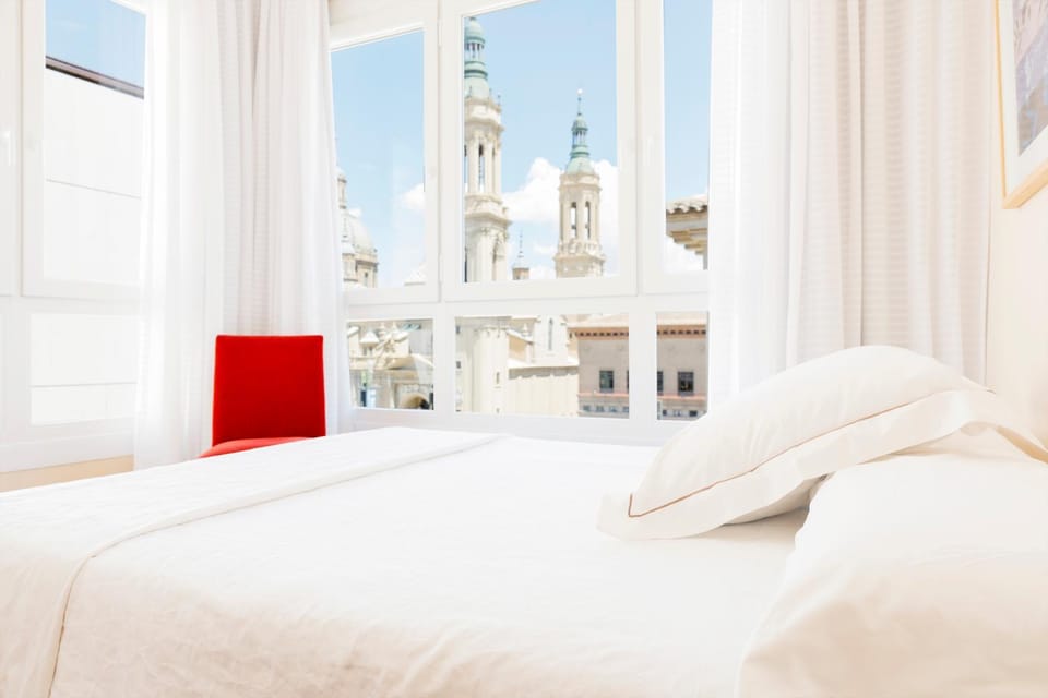 Bedroom, Landmark view