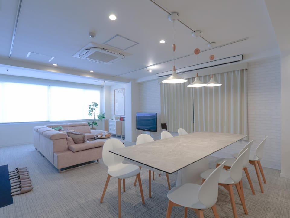 Living room, Dining area