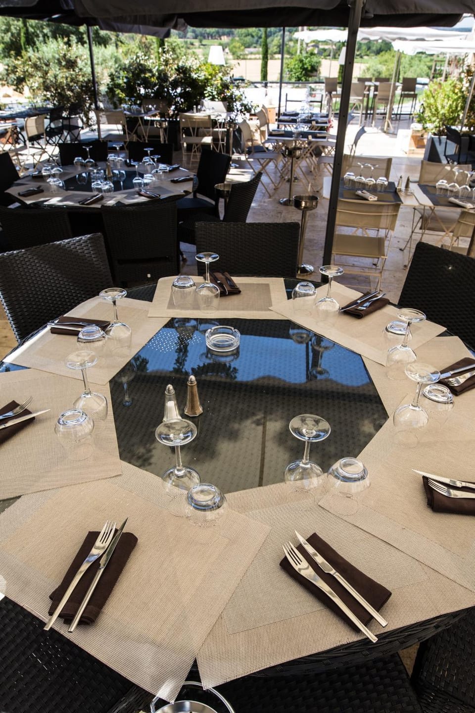 Patio, Restaurant/places to eat