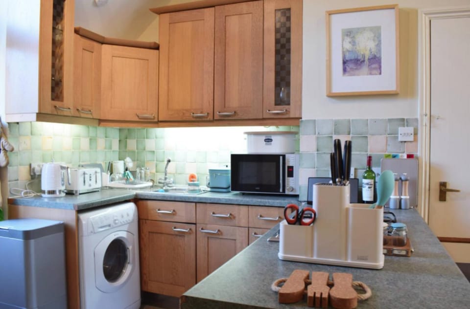 Charming 2 Bedroom Home 3 mins from Arsenal Station Apartment in London Borough of Islington