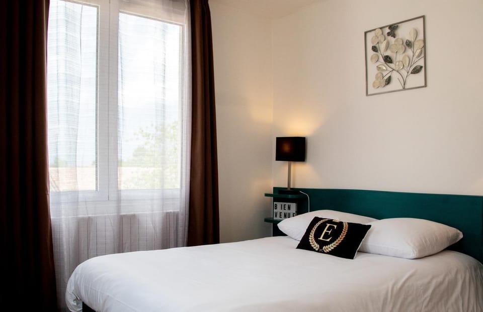 Hôtel & Gastronomie - La Table de l'Europe Hotel in Nouvelle-Aquitaine