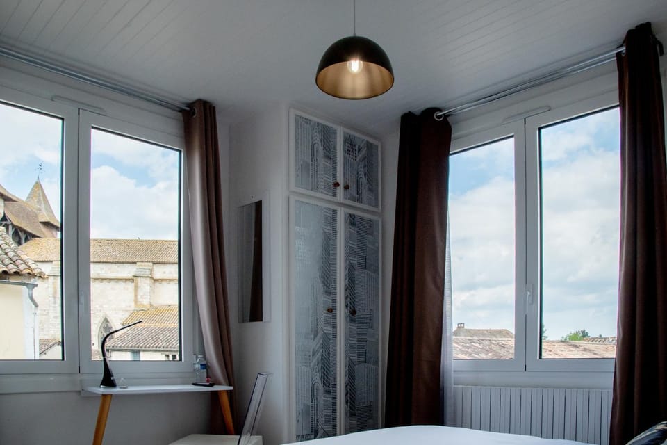 Hôtel & Gastronomie - La Table de l'Europe Hotel in Nouvelle-Aquitaine