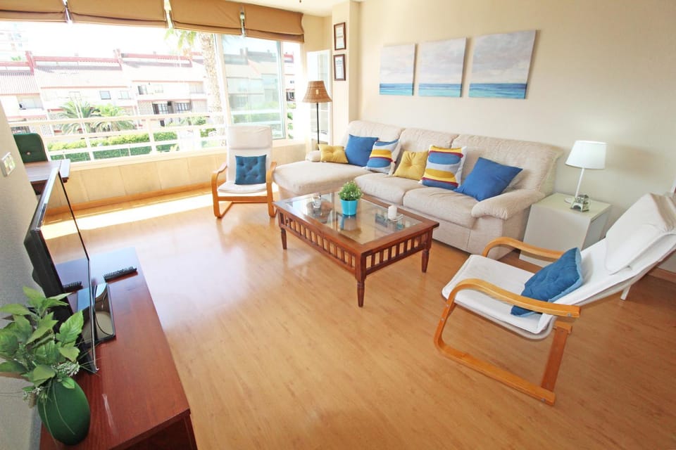 1a línea Playa San Juan. Vistas. Piscina. BBQ. Gym Apartment in Alacantí
