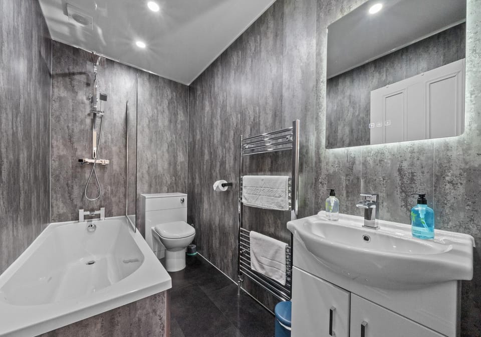 Albion Apartment by Klass Living Coatbridge Apartment in Coatbridge
