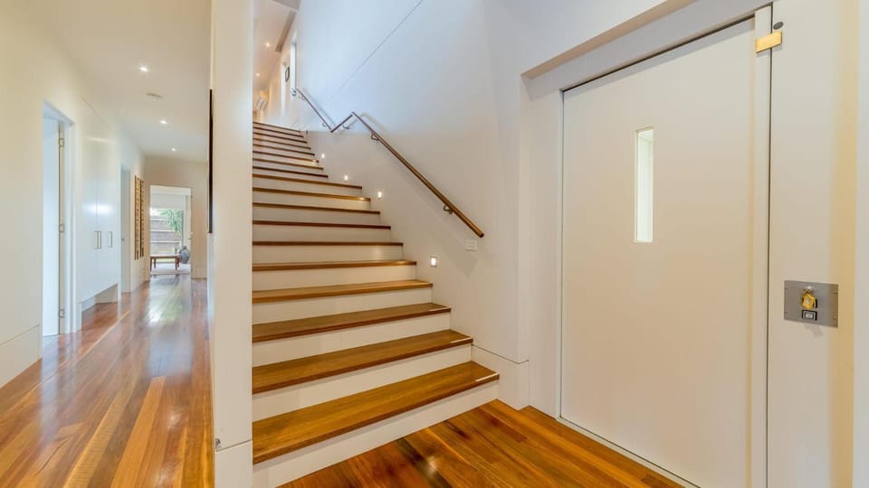 9 Charmandene Court, Cowes House in Cowes
