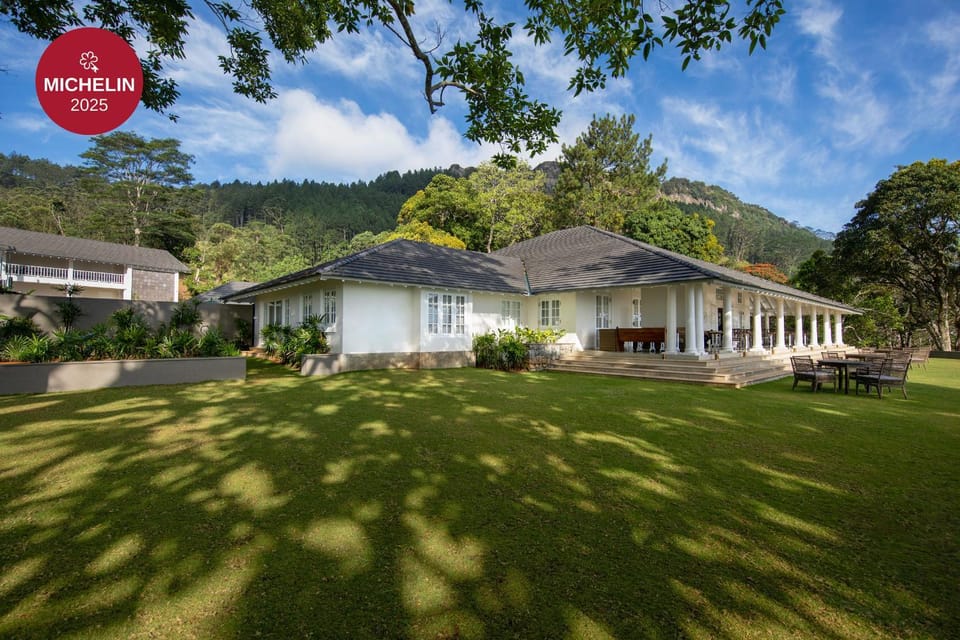 Property building, Natural landscape, Garden, Garden view, Mountain view