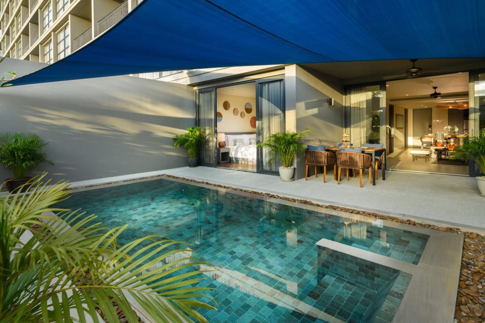 Balcony/Terrace, Living room, Swimming pool