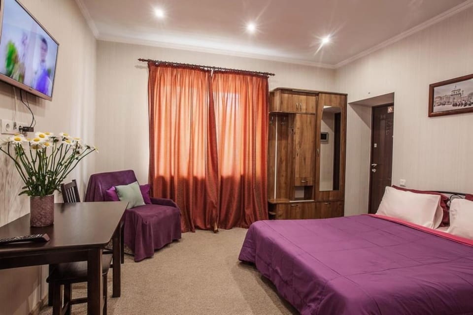 Central cozy apartment with Parking! Apartment in Lviv