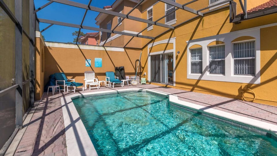 Swimming pool, Swimming pool