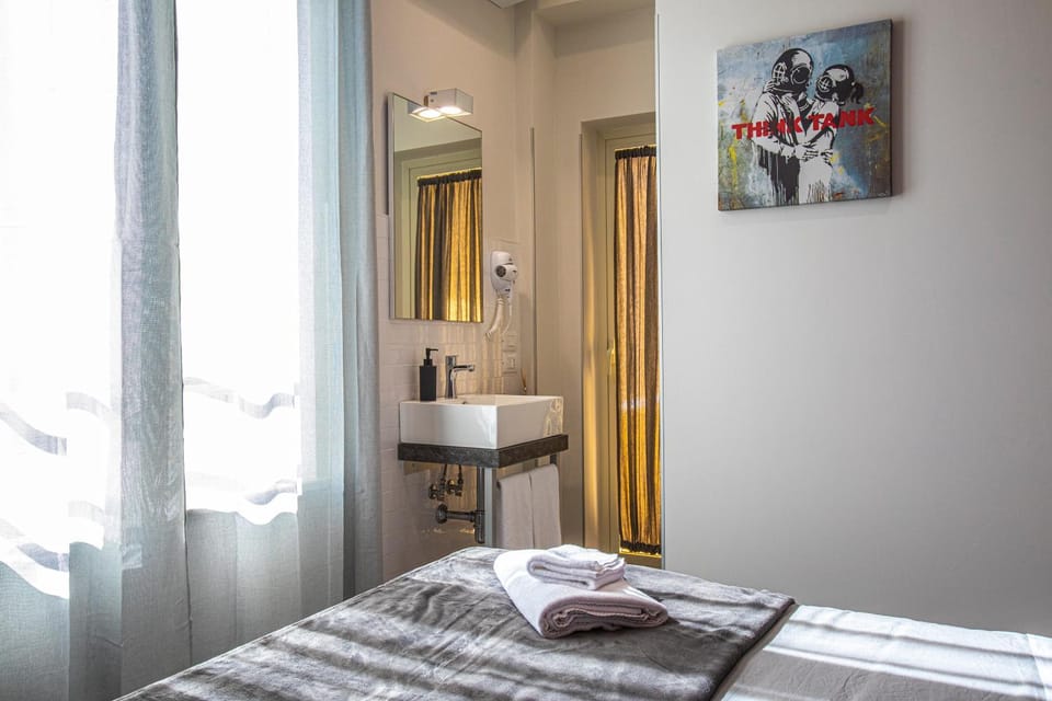 Bed, Photo of the whole room