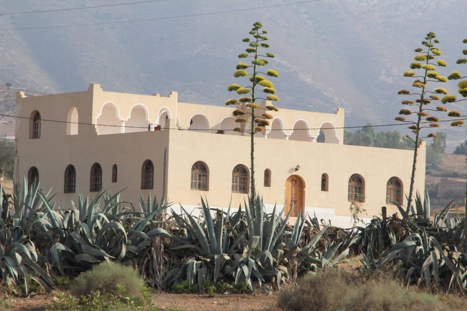 Property building, Day, Natural landscape, Landmark view