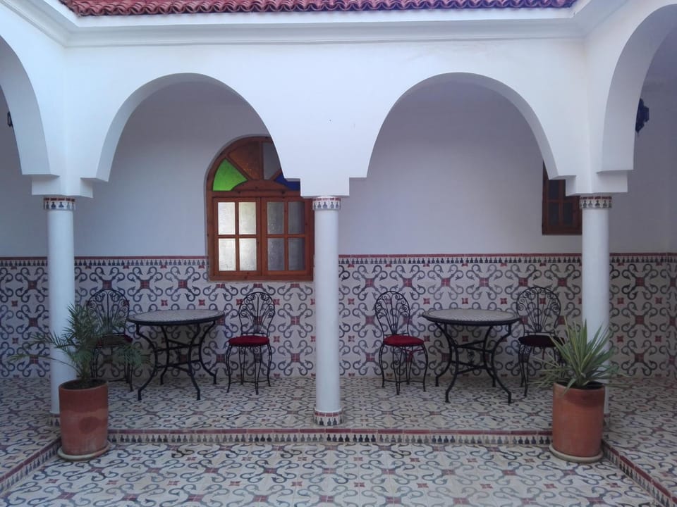 Property building, Decorative detail, Inner courtyard view