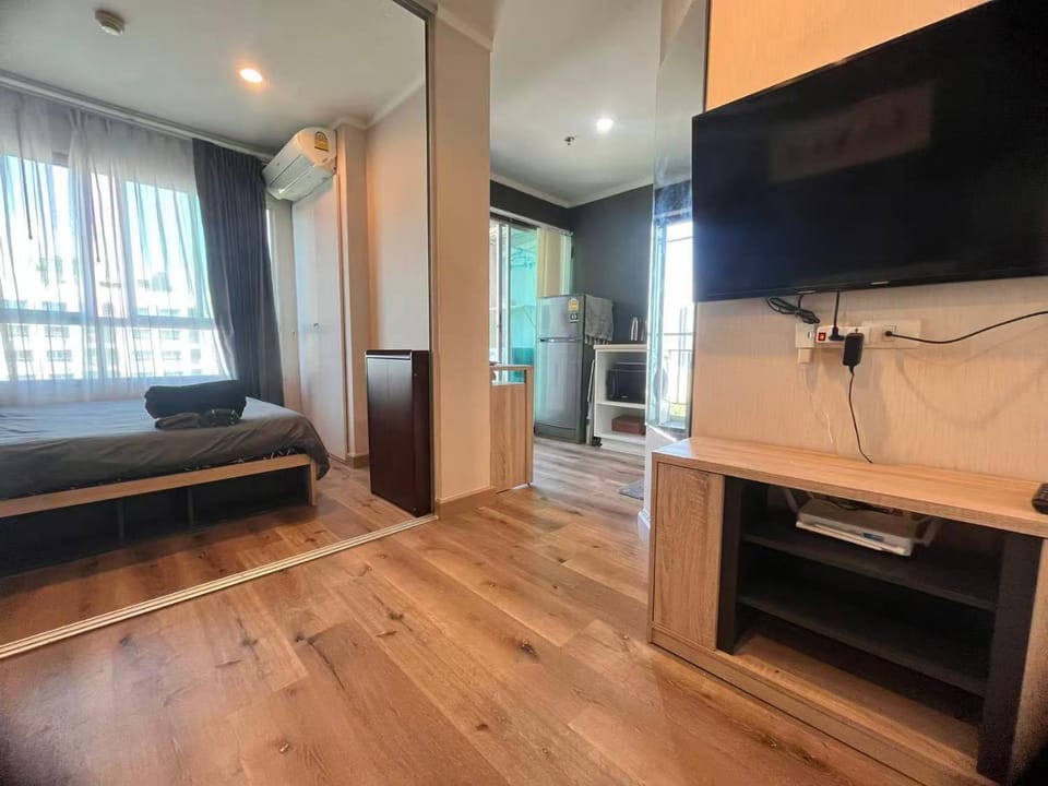 HIGH FLOOR SEAVIEW LUMPINI VILLE WONGAMAT Apartment in Pattaya City