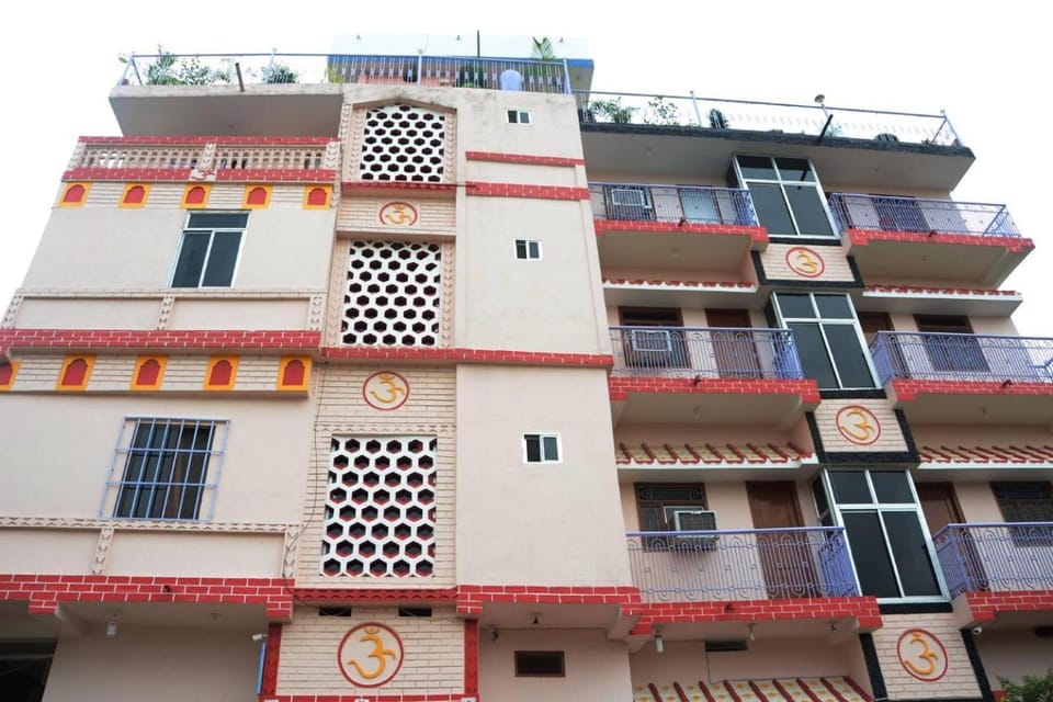 Property building, Facade/entrance, Bird's eye view