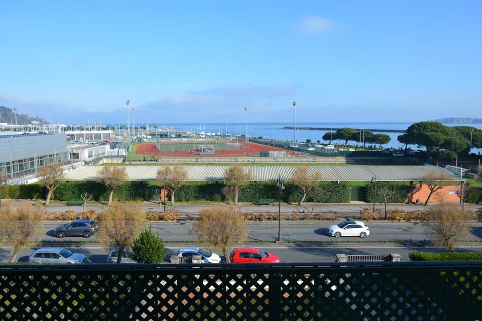 Balcony/Terrace, Sea view, Street view