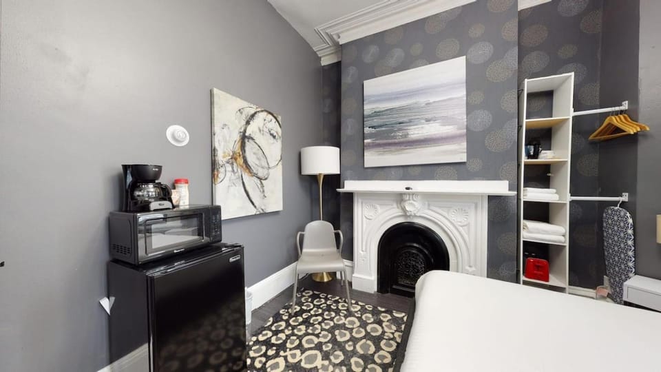Bay Village Suites Apartment in Boston