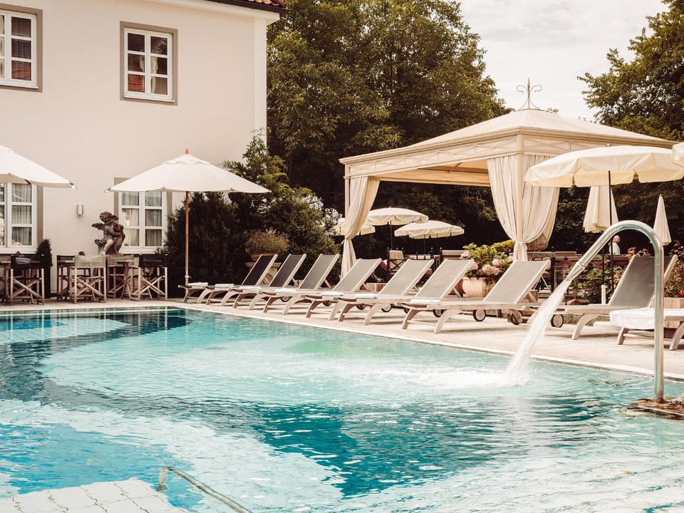Garden, Hot Spring Bath, Pool view, Swimming pool, Open Air Bath, sunbed