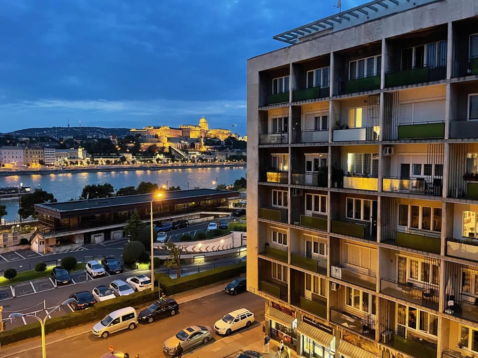 Night, Balcony/Terrace, City view, River view