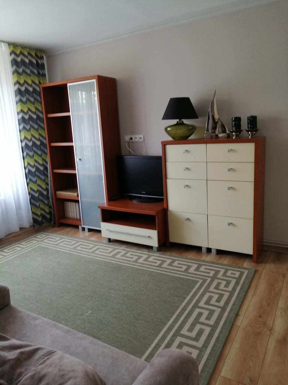 TV and multimedia, Photo of the whole room, Seating area, Bedroom