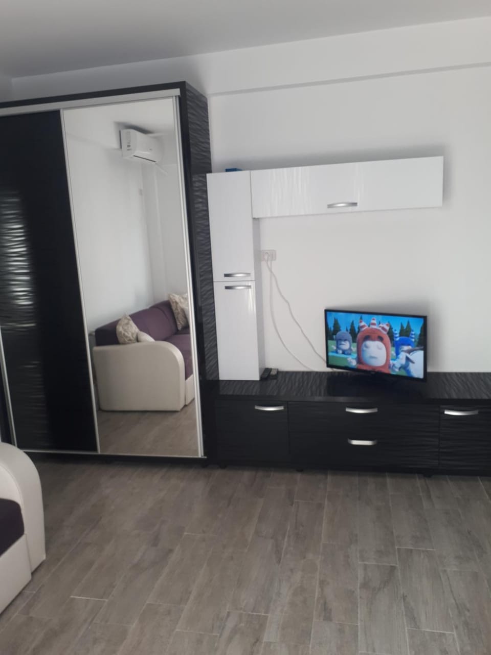 Communal lounge/ TV room, Decorative detail