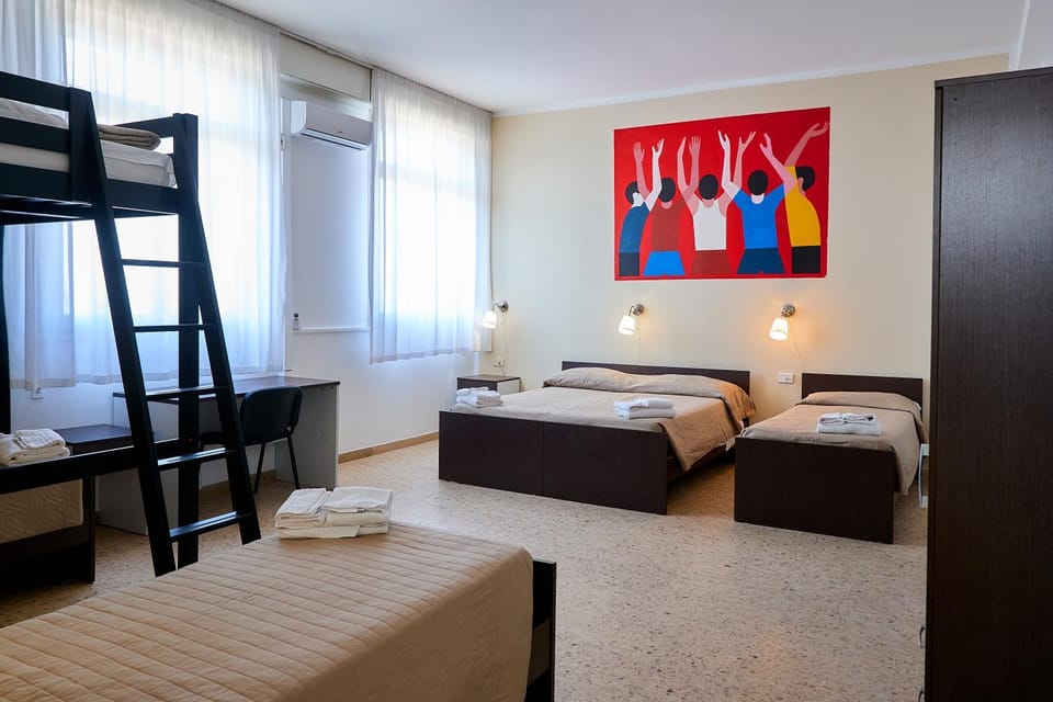 Soleē, Family Holidays & Hostelling Hotel in Cesenatico