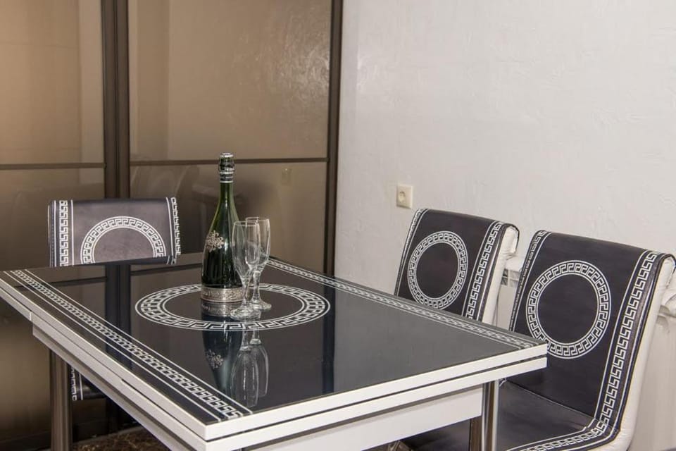Arcadia Plaza Apartment Apartment in Odessa