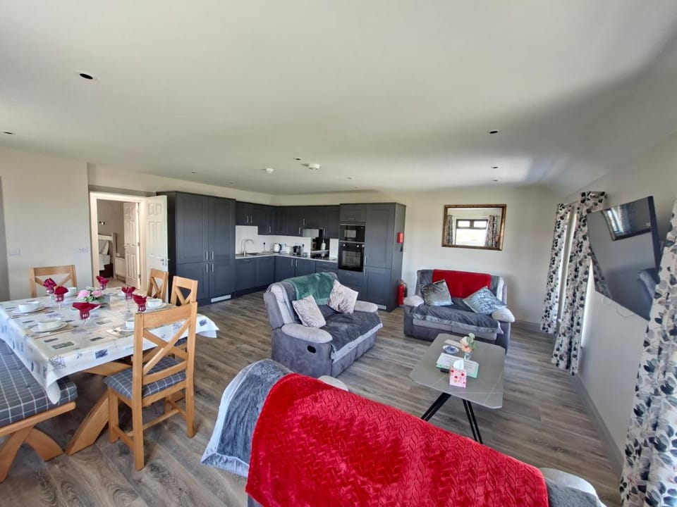 Tigh Fitz Apartments - Inis Mór, Aran Island Apartment in County Clare