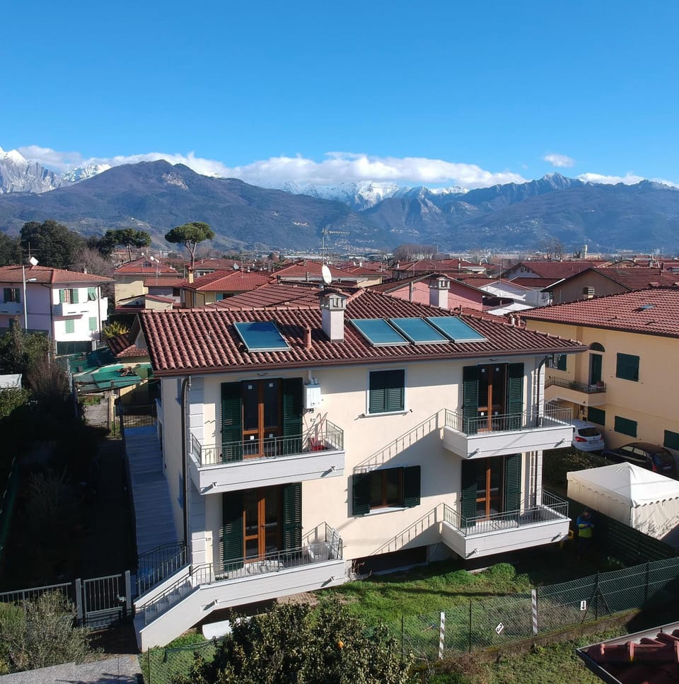 Facade/entrance, Bird's eye view, Garden, Balcony/Terrace