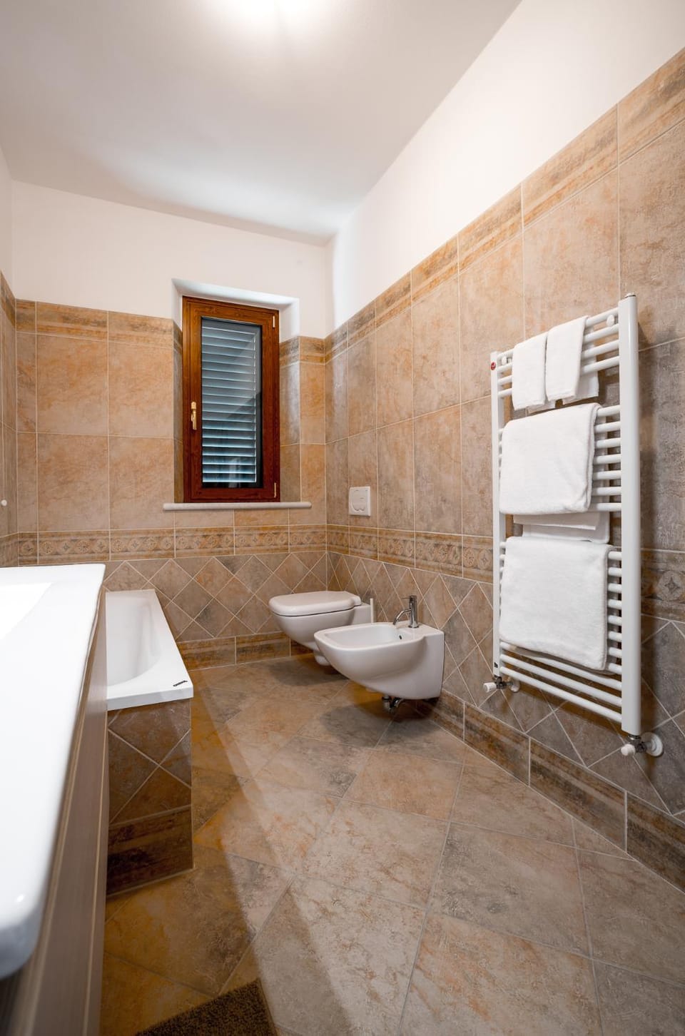 Toilet, Bathroom, Area and facilities