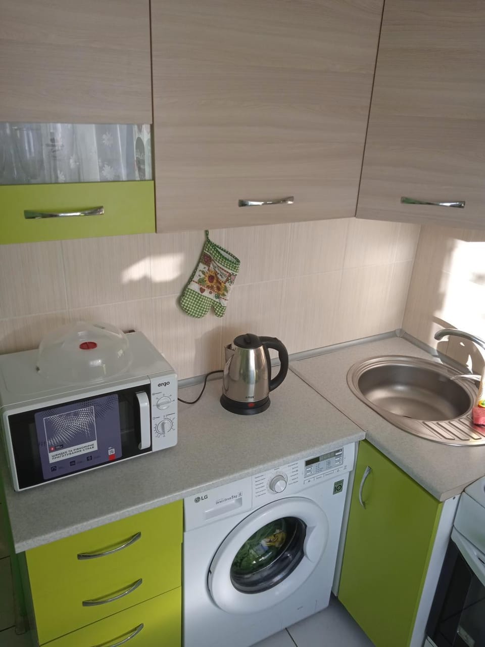 Своя затишна аккуратна квартира на пл Шевченко-Shevchenko square Apartment in Kiev City - Kyiv