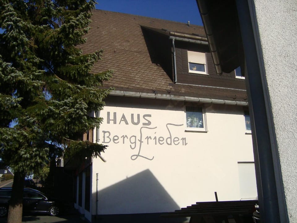 Facade/entrance, Facade/entrance