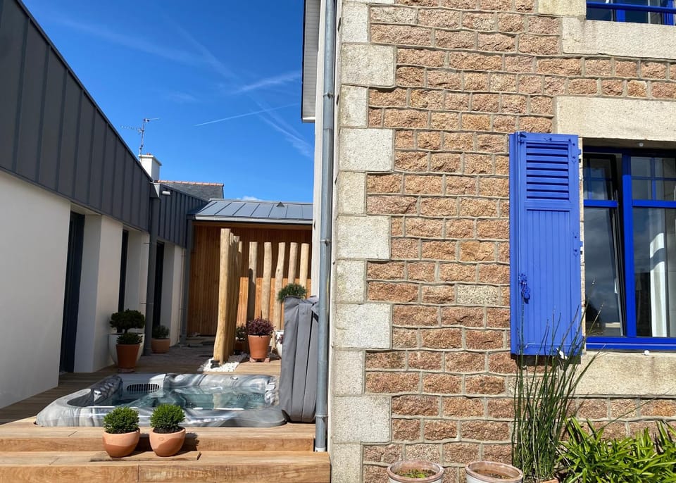 LES POIS SONT ROZ House in Perros-Guirec