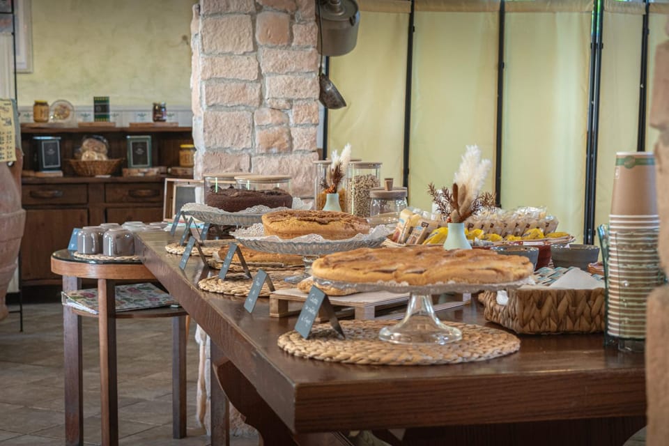 Breakfast, Buffet breakfast
