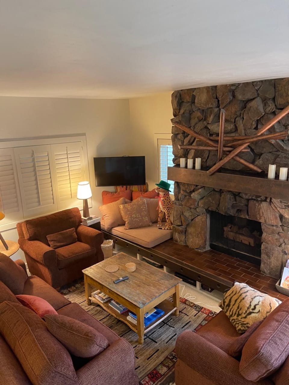 SV Wildflower Condo 3 Bed 3 Bath w SV INN pool access- No PETS! Apartment in Sun Valley