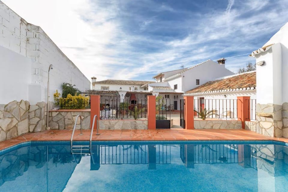Patio, Pool view, Swimming pool