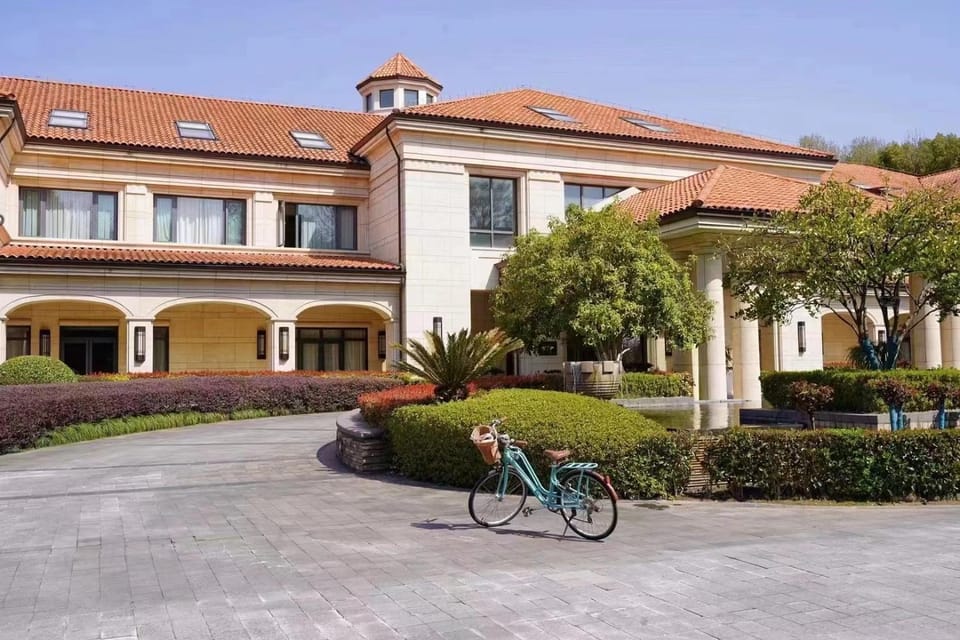 Hangzhou Rose Garden Resort & Spa Hotel in Hangzhou