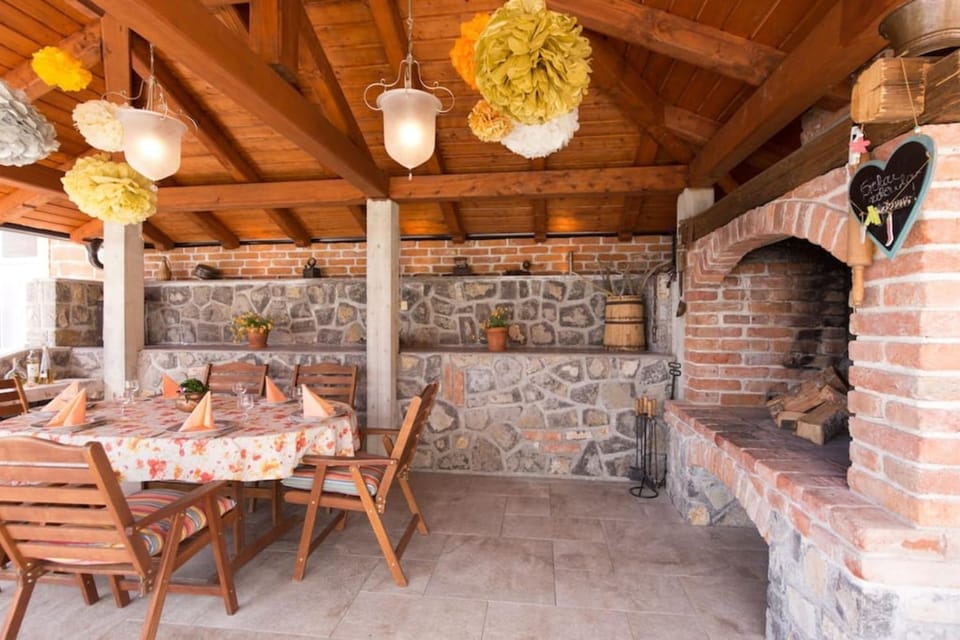 BBQ facilities, Balcony/Terrace