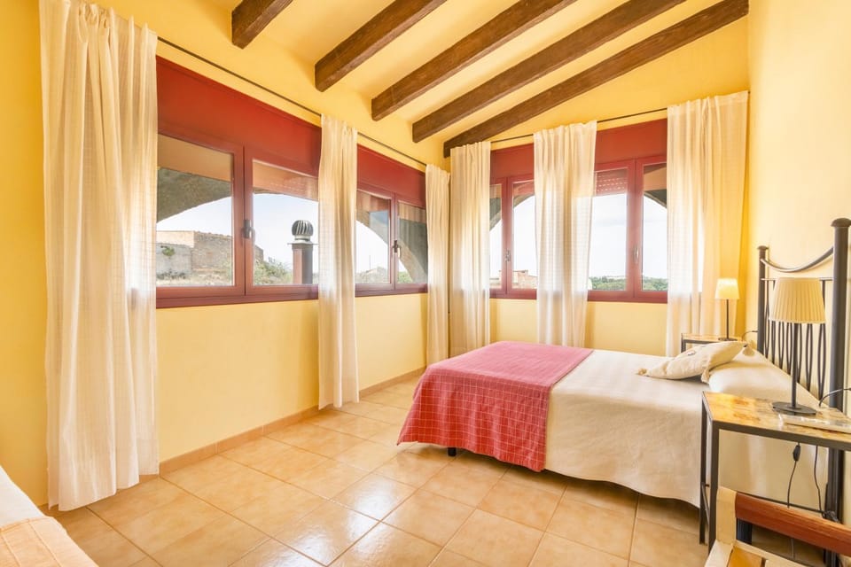 Property building, Living room, Bedroom